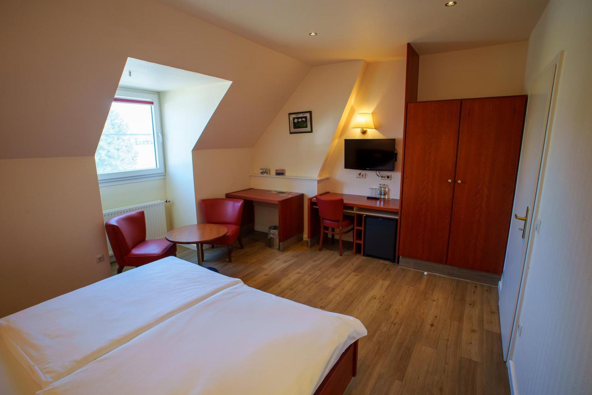 L'Hotel Et Restaurant Du Golf De Clervaux Eselborn Екстер'єр фото