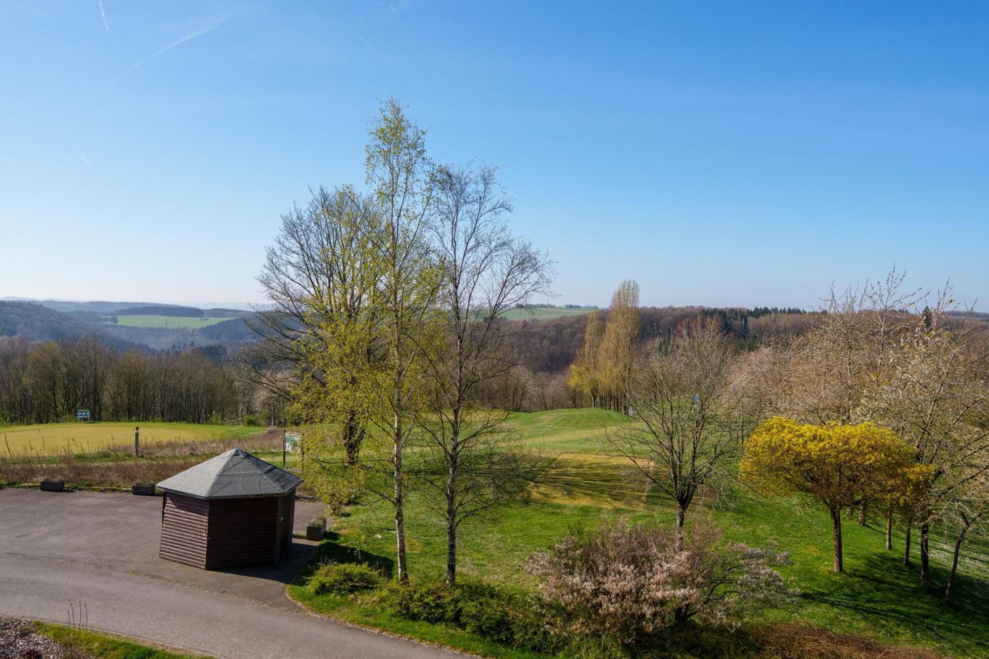 L'Hotel Et Restaurant Du Golf De Clervaux Eselborn Екстер'єр фото
